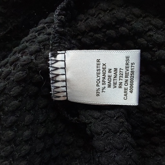 Elle Womens Black Scallop Neck Neutral Textured shell top pintuck Sz.XL - Picture 7 of 7